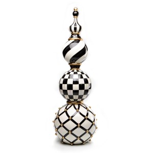 ديكور للطاولة بالزخارف كورتلي